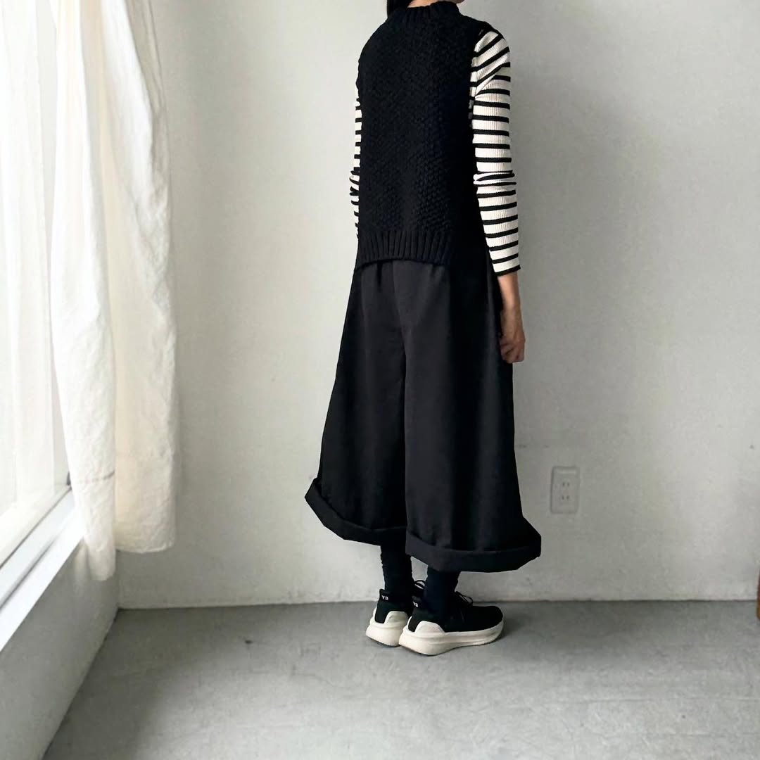 dui jujudhau  ワイドワイドパンツ　チノブラック