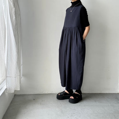 TENNE HANDCRAFTED MODERN ビスコースリネンノースリーブコクーンドレス