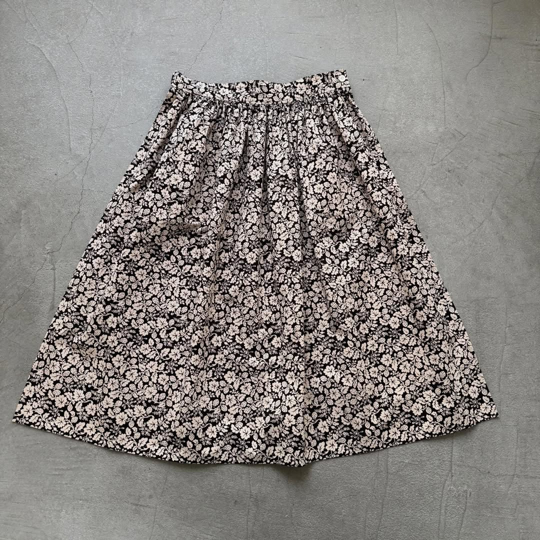 R&D.M.Co  ワイルドベリーサロンエプロン
