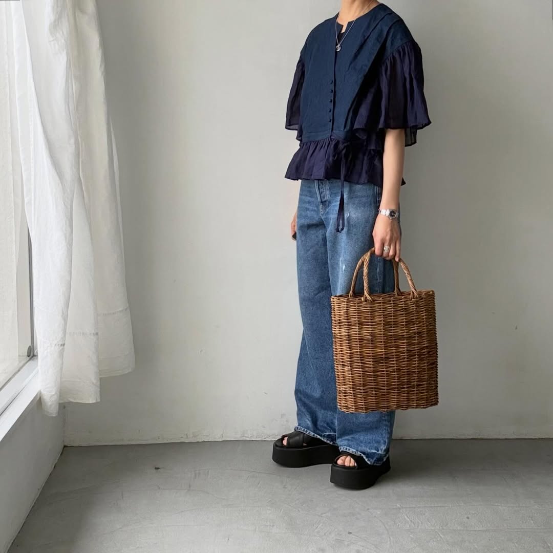 MAGALI インディゴリネンカシュクールブラウス　ネイビー