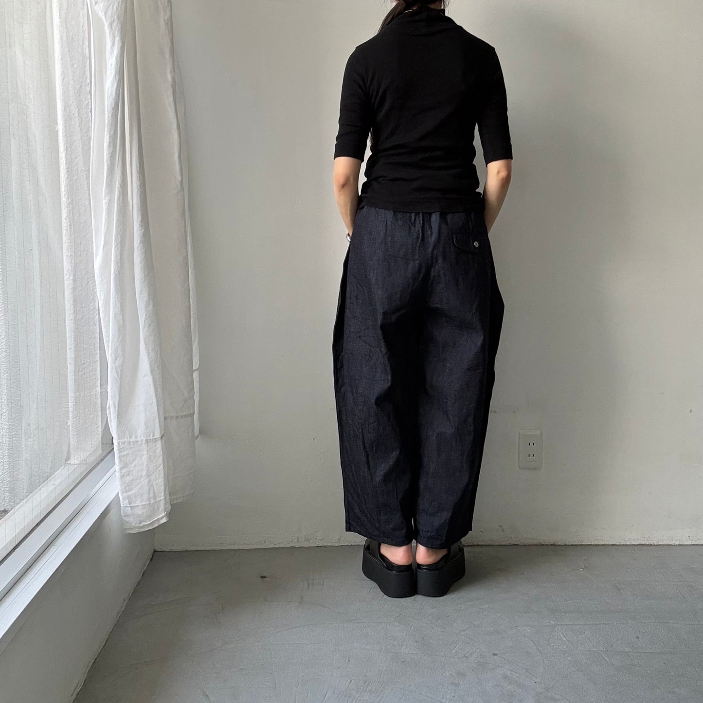 ゴーシュ  スラブデニムストレートラインパンツ