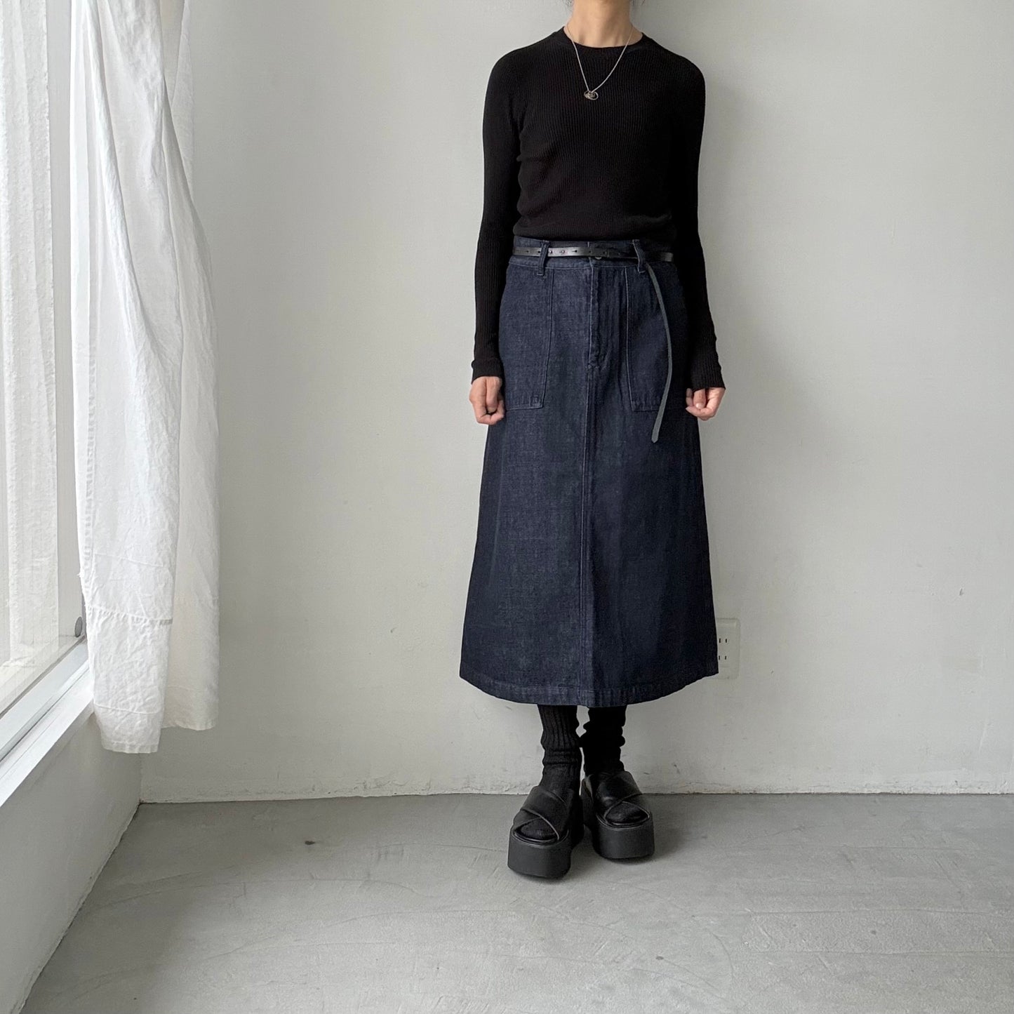 atelier naruse  コットンデニムタイトスカート
