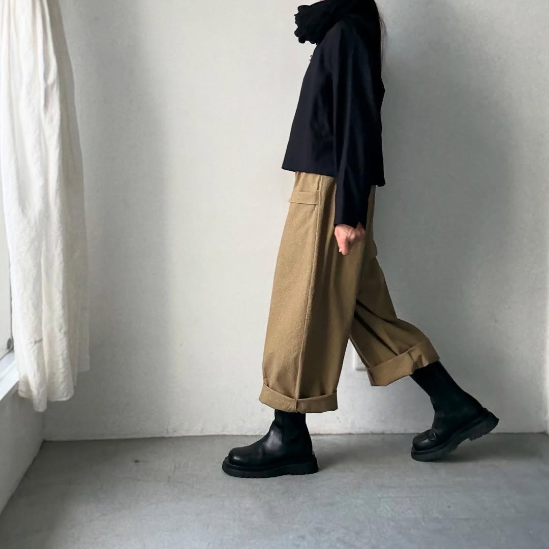 MAGALI コットンリネンアンティークキャンバスフラップパンツ　カーキ
