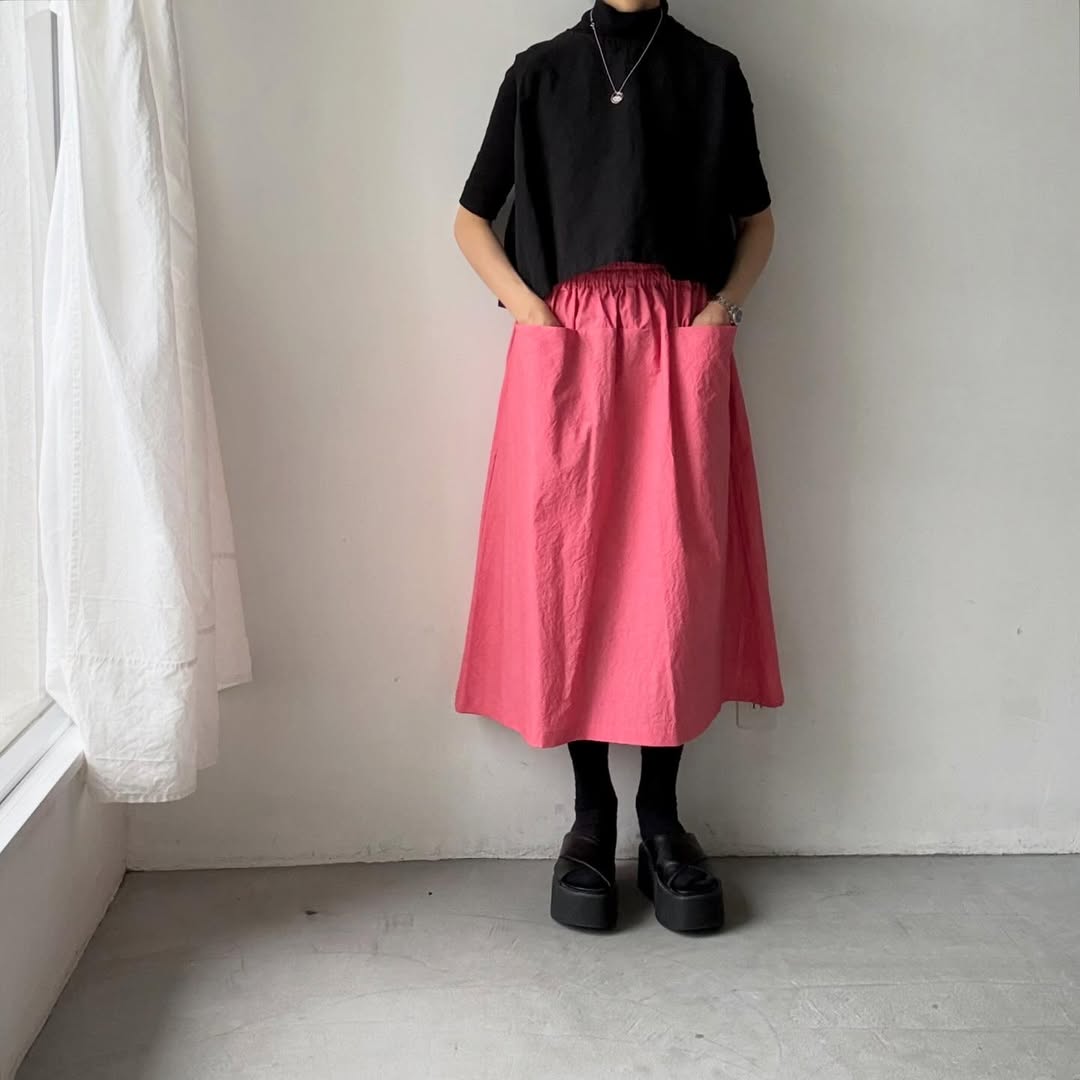 atelier naruse  ダウンプルーフコットンカットインポケットスカート　ローズピンク