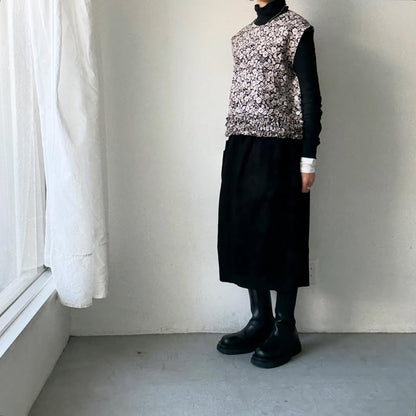 R&D.M.Co  ワイルドベリーリネンフリルデコレーションボタンビブ