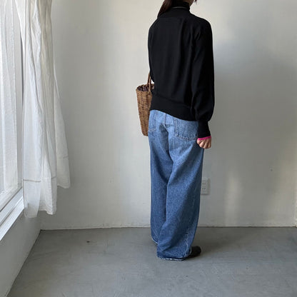 atelier naruse ウールタートルネックニット　ブラック×袖口ピンク