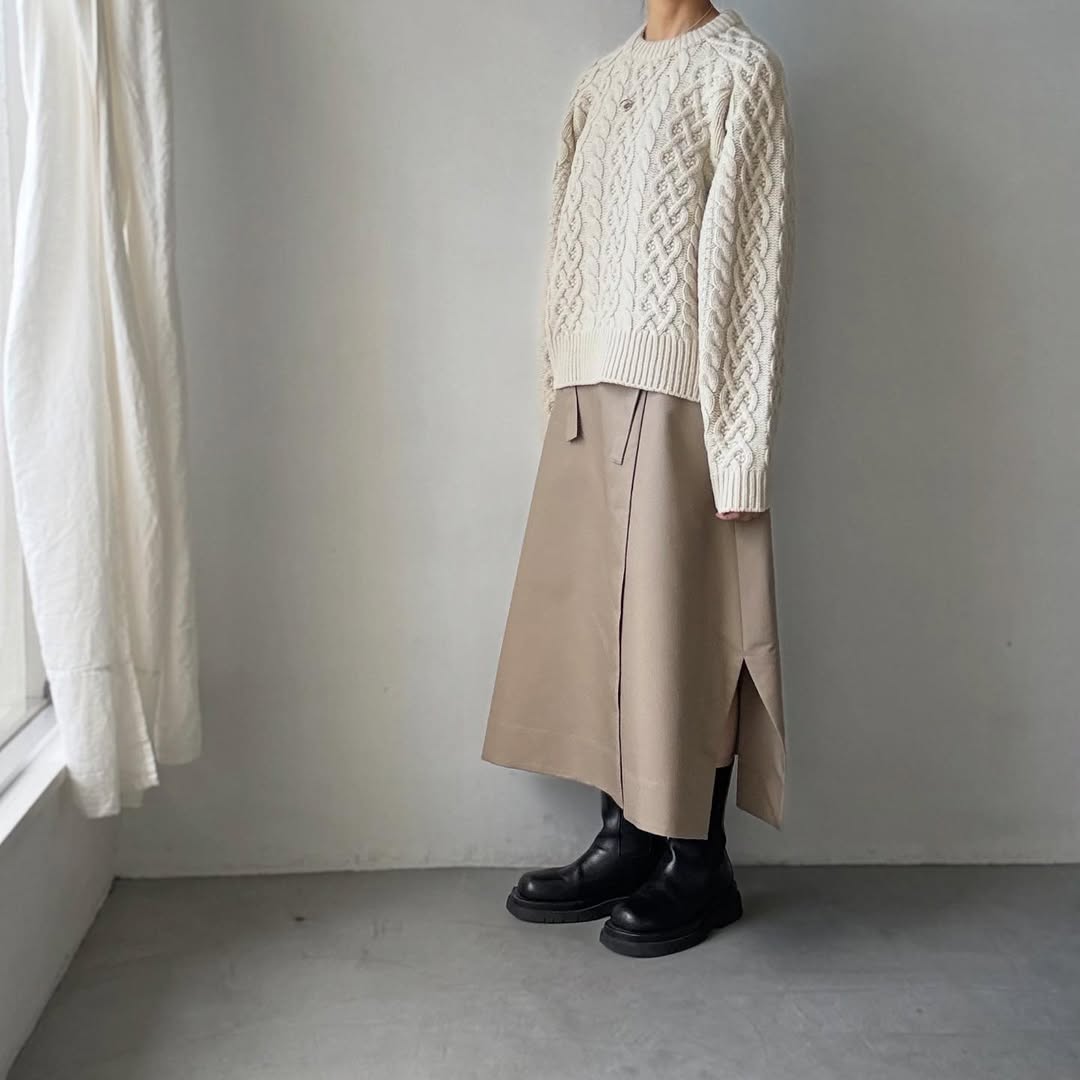 TENNE HANDCRAFTED MODERN ボリュームスリーブアランニットプルオーバー