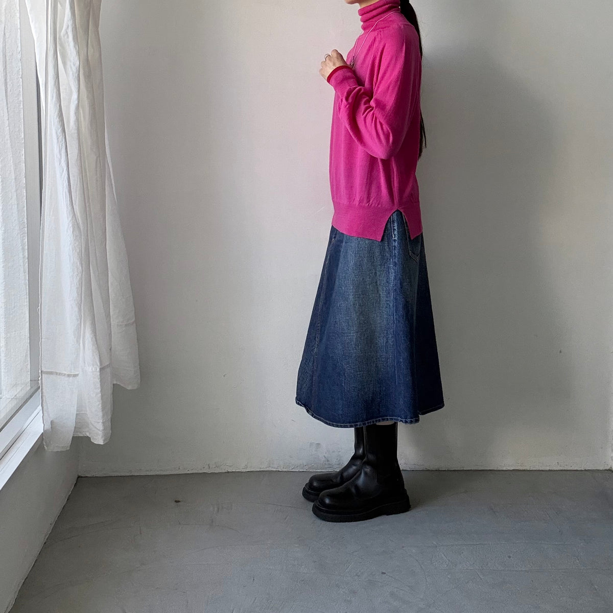 atelier naruse ウールタートルネックニット　ピンク×袖口レッド
