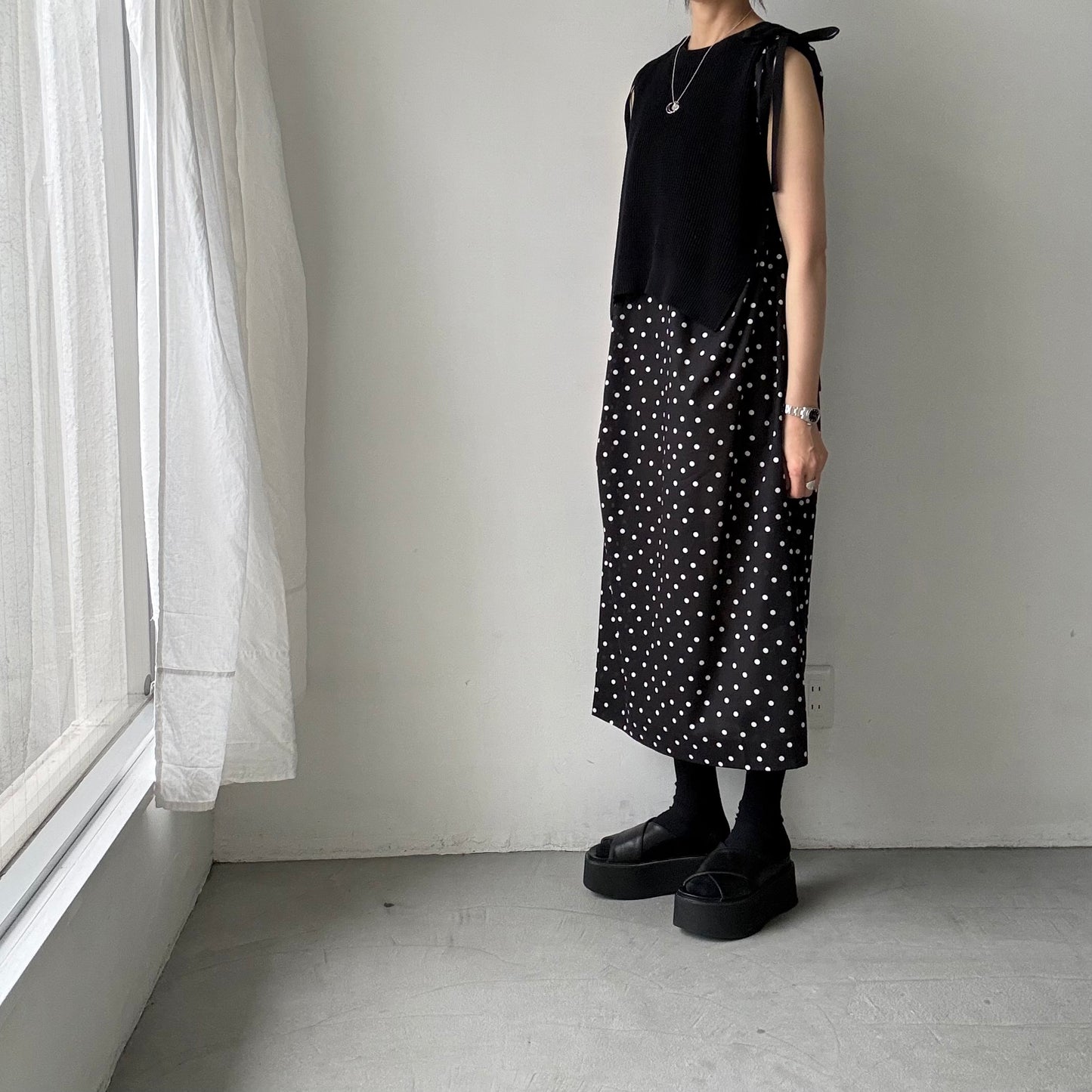 cion  コットン水玉ショルダーリボンワンピース