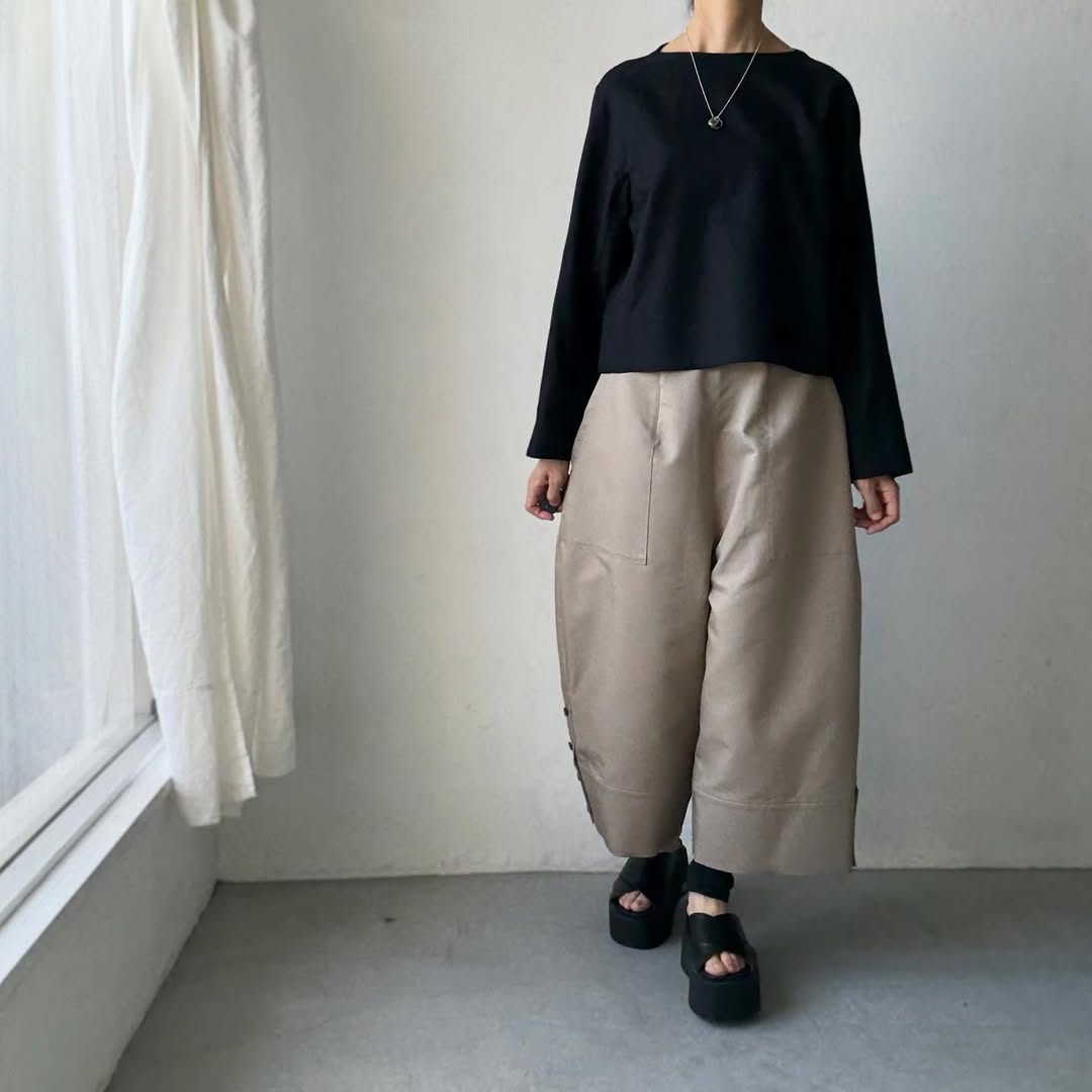 TENNE HANDCRAFTED MODERN オーバーオールパンツ　カーキ