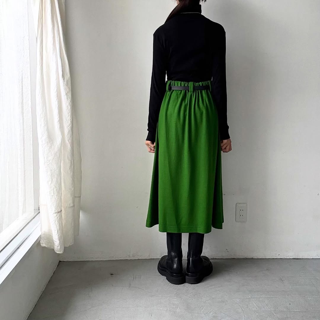 atelier naruse ウールポンチギャザースカート グリーン – blanc