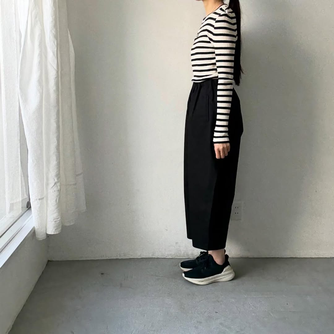 ゴーシュ  オーガニックダックコットンストレートラインパンツ　ブラック