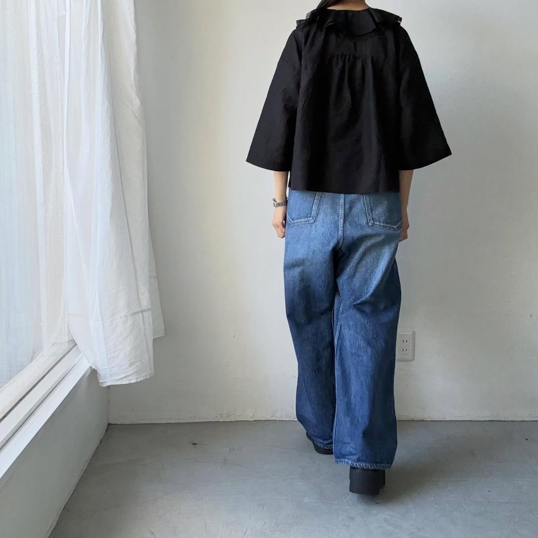 MAGALI コットンシルクブレイドフリルカラーブラウス　ブラック