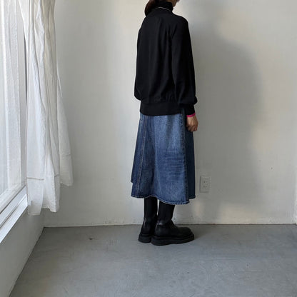 atelier naruse ウールタートルネックニット　ブラック×袖口ピンク