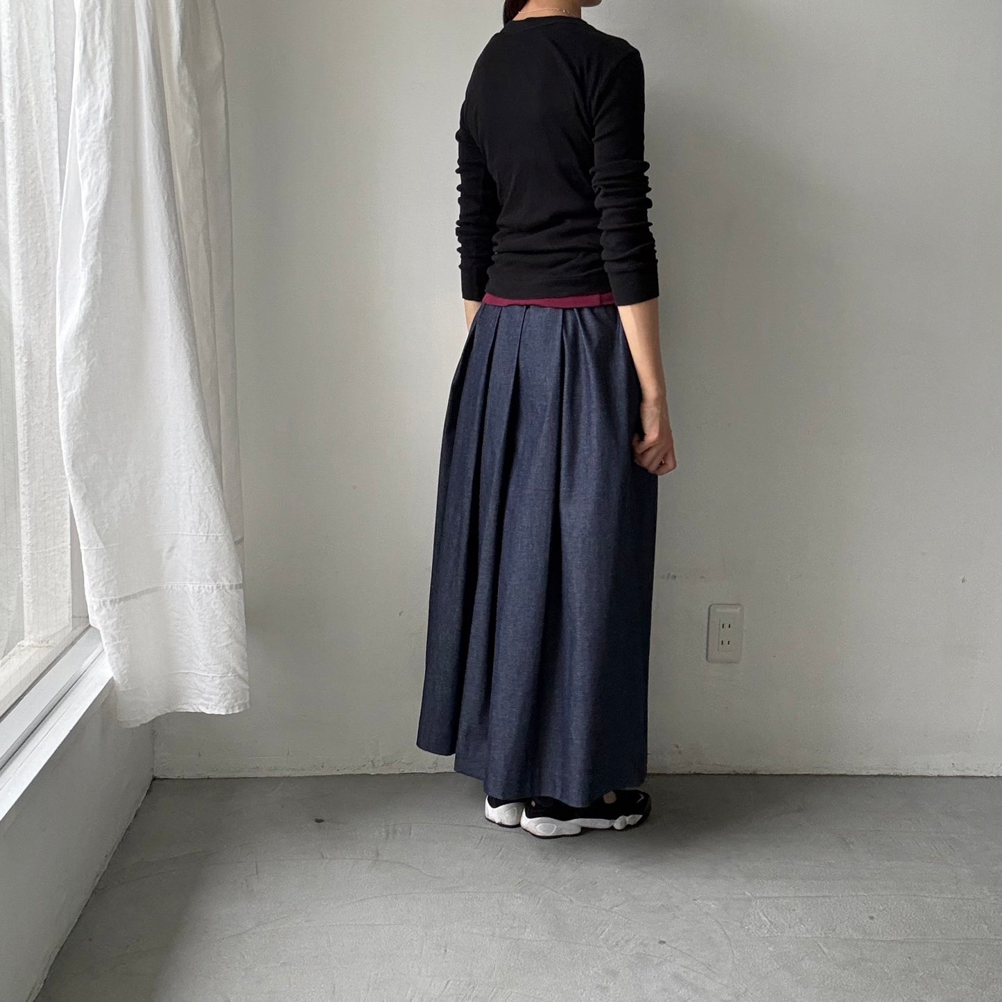 Linenya  デニムタックスカート　90センチ丈