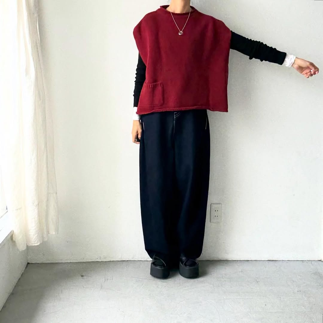 atelier d'antan Rude ウールニットベスト　ダークレッド