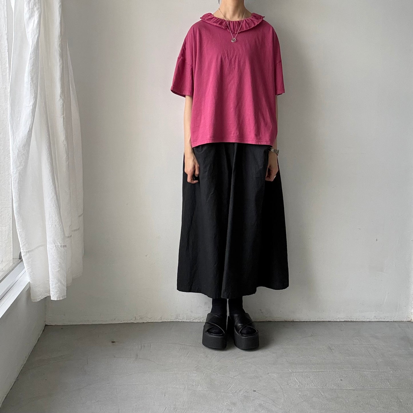 homspun 天竺フリルカラー半袖プルオーバー　ワイン