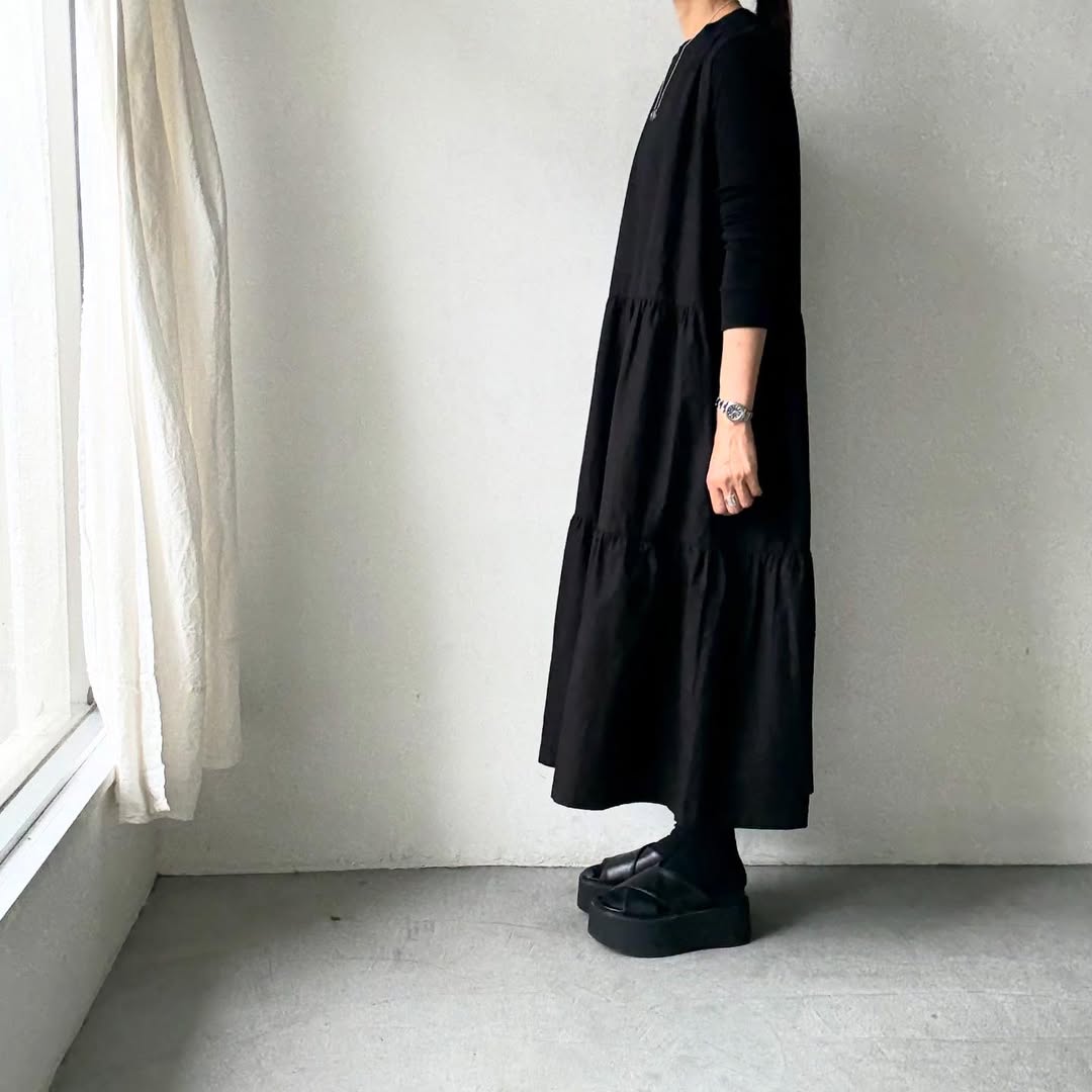 🟡週明け入荷分予約受付中🟡Linenya  ティアードワンピース　ブラック