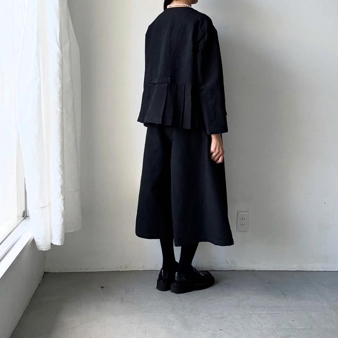 MAGALI ハイカウントコットンリネンダブルボタンジャケット　ブラック