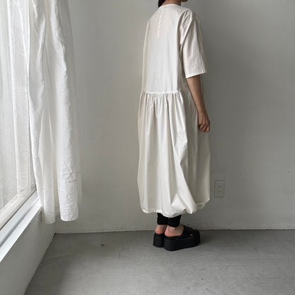 TENNE HANDCRAFTED MODERN バルーンドレス　ベージュ