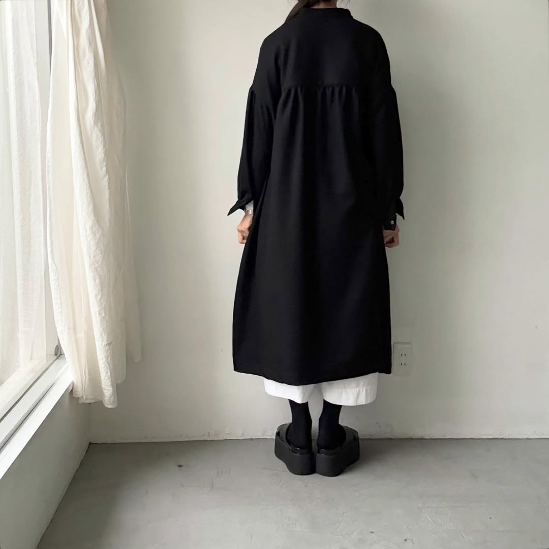 Linenya  ウール混スタンドカラーワンピース　ブラック