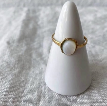 Toile Bijoux オーバルシェルリング