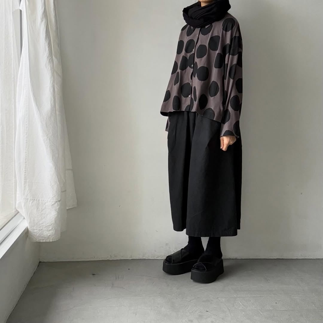 atelier naruse  コットンカットソー水玉ブラウス　ブラウン×ブラック