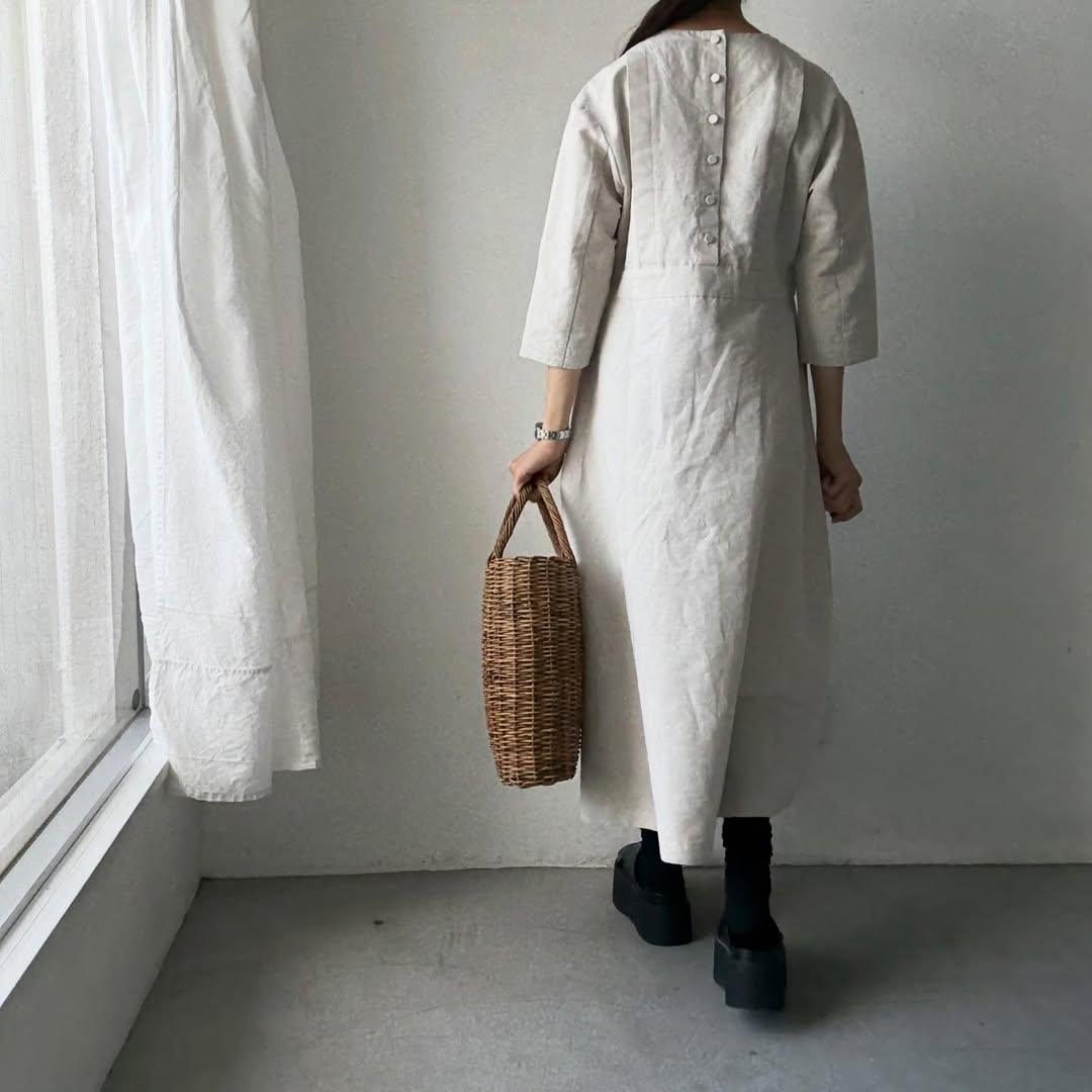 MAGALI ハイカウントコットンリネングレースドレス　オートミール