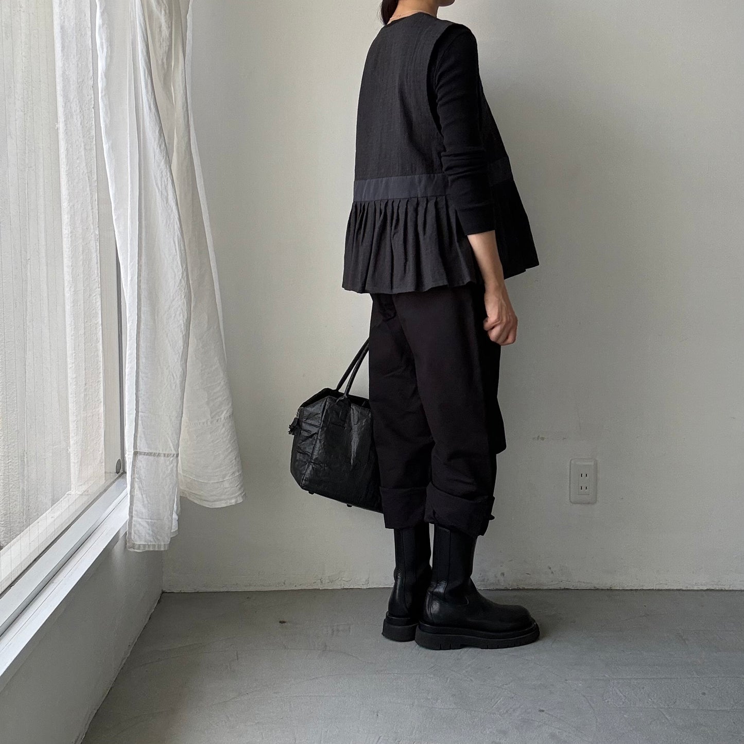 MAGALI   コットンリネンピンチェックペザントジレ