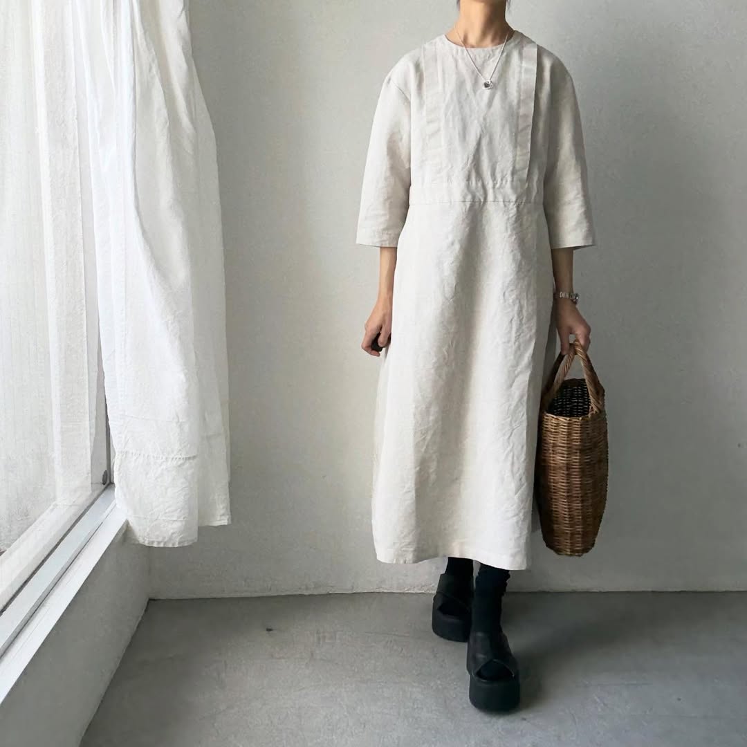 MAGALI ハイカウントコットンリネングレースドレス　オートミール