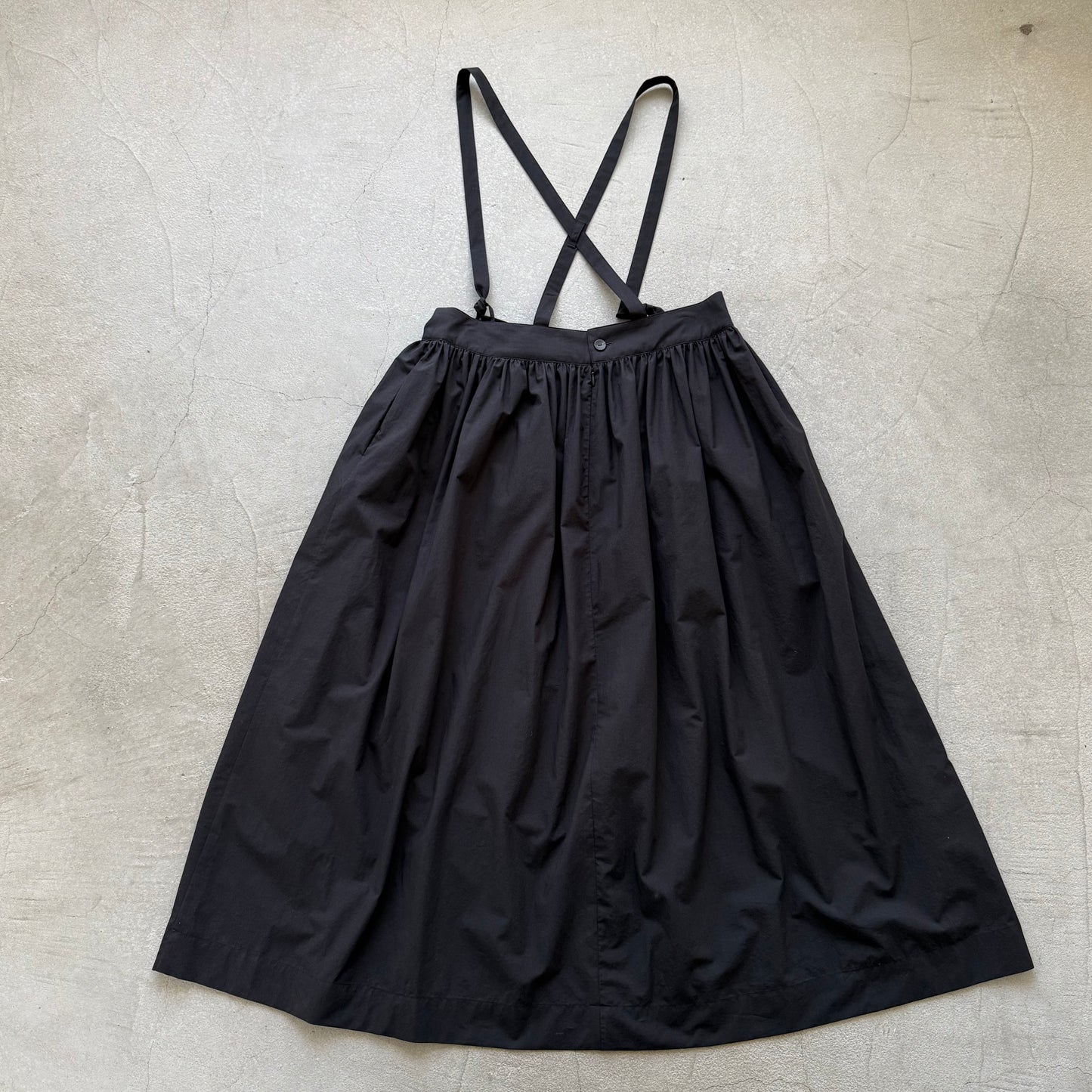 atelier naruse  コットンサスペンダースカート