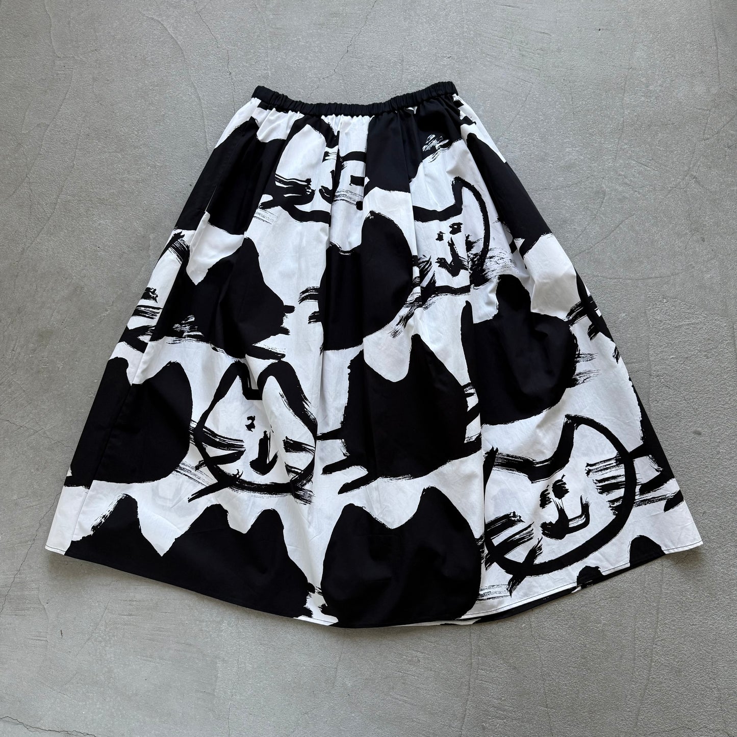 ayanoguchiaya　ネコ柄タックワイドスカート(blanc別注)