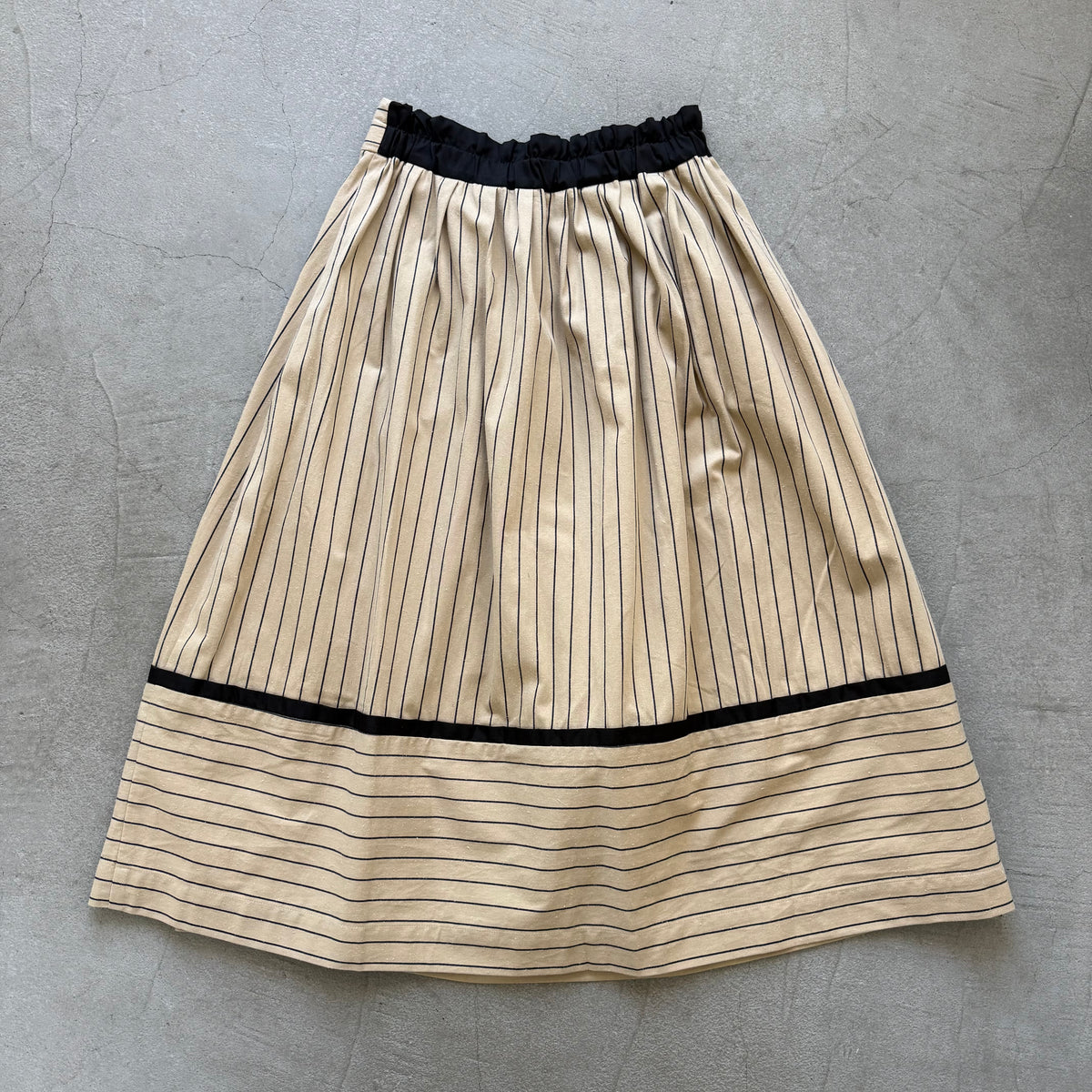 MAGALI コットンシルクストライプラップ風スカート　