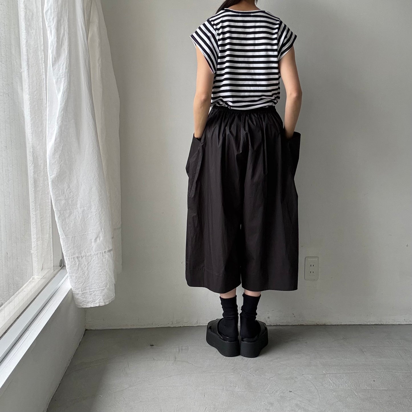 TENNE HANDCRAFTED MODERN ビッグポケットキュロット　ブラック