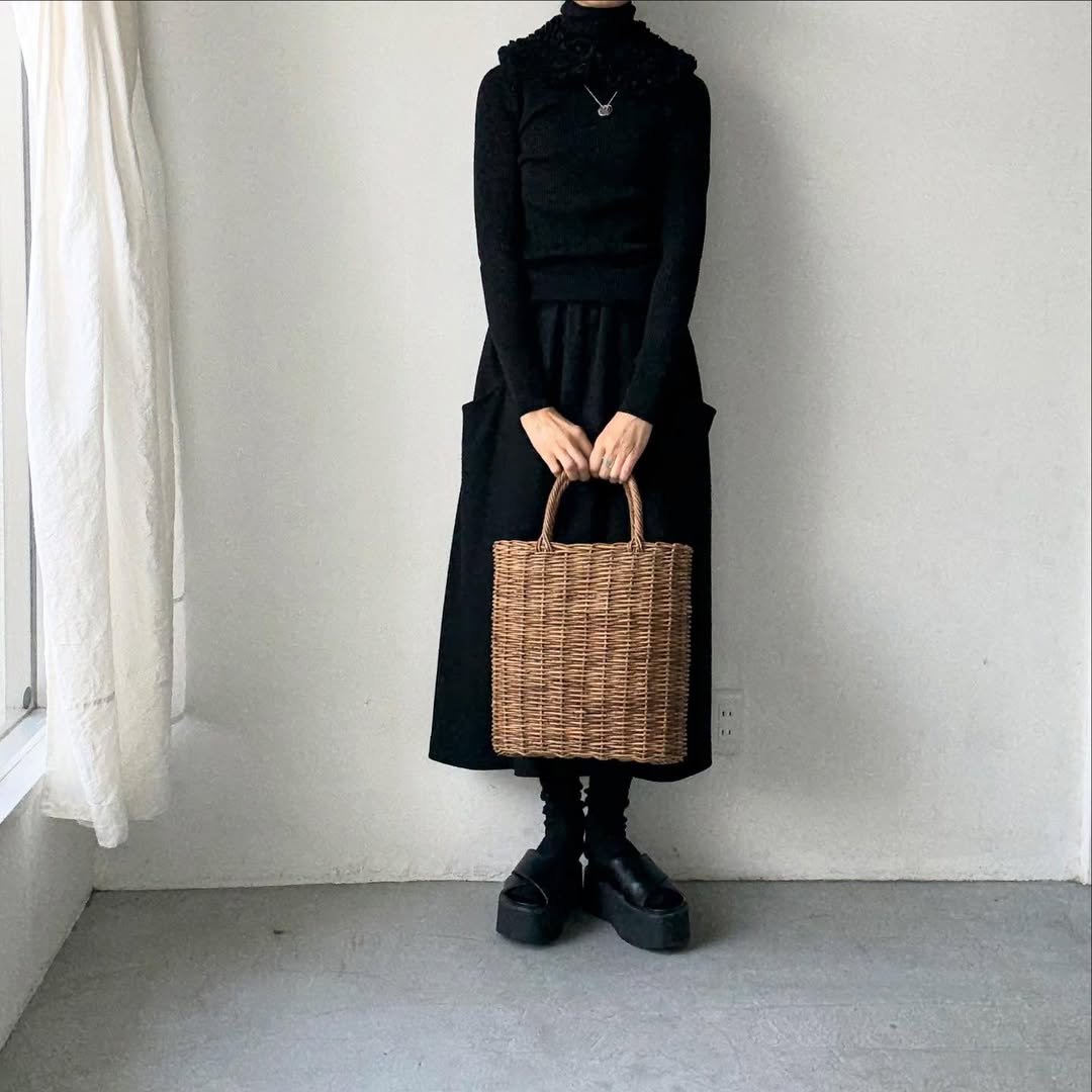 R&D.M.Co  コットンウールフリルカラー　ブラック