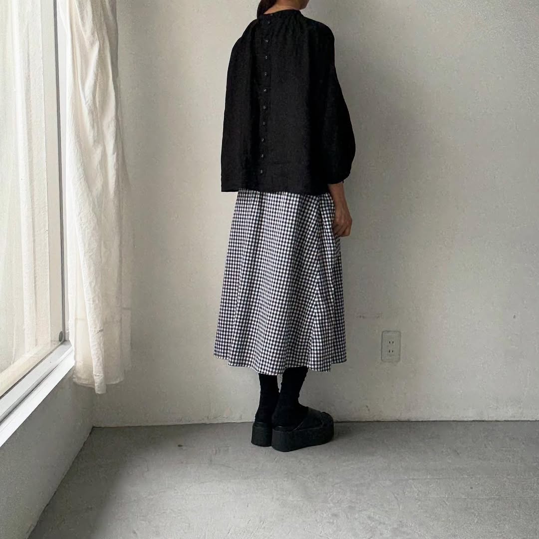 R&D.M.Co  リネンヘンプスモックブラウス　ブラック