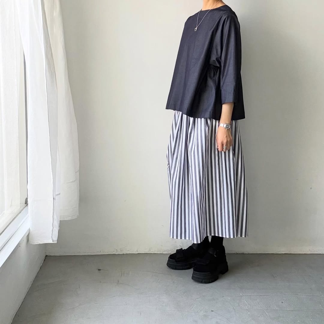 ayanoguchiaya　ストライプタックワイドスカート(blanc別注)