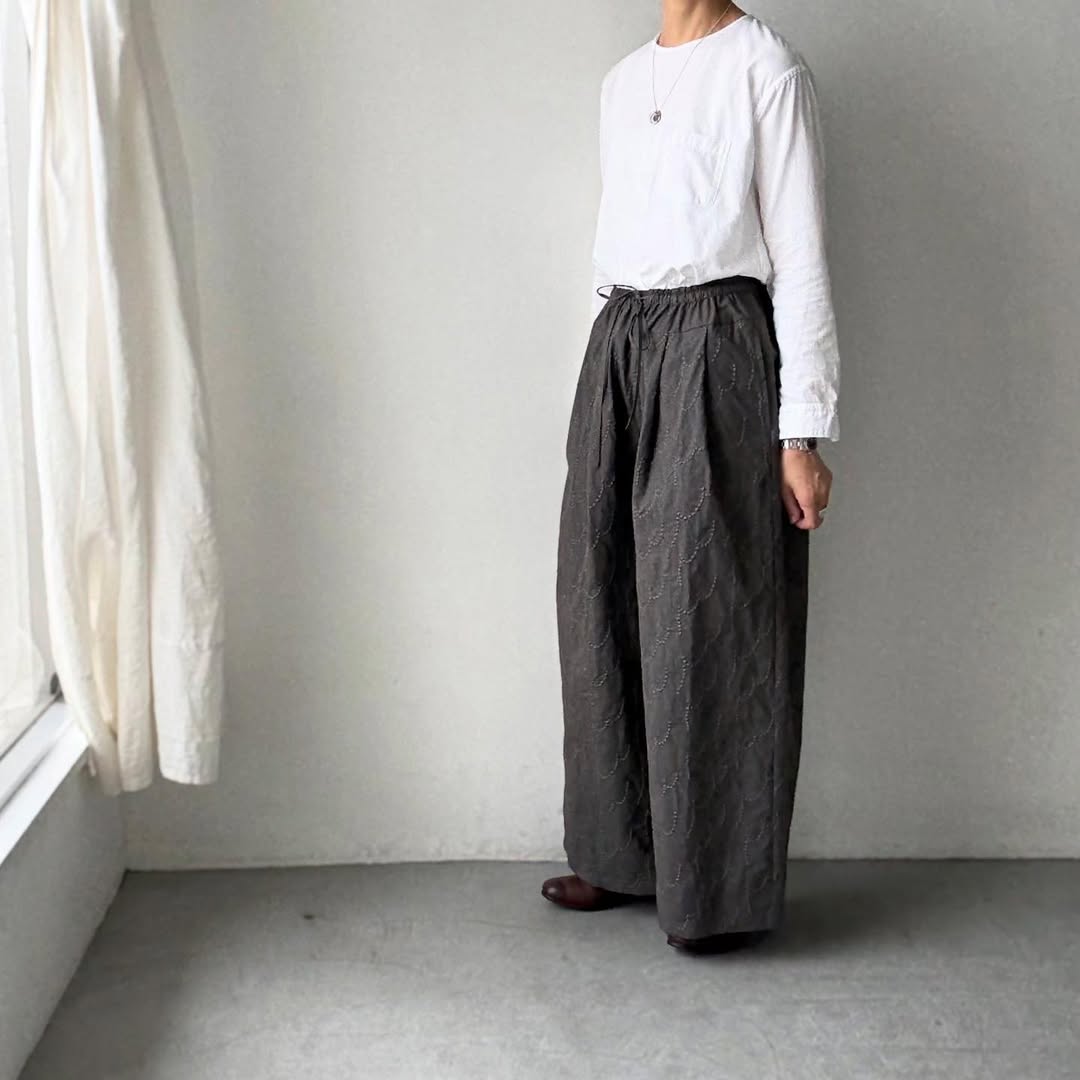 kijinokanosei  フラクタルワイドパンツ