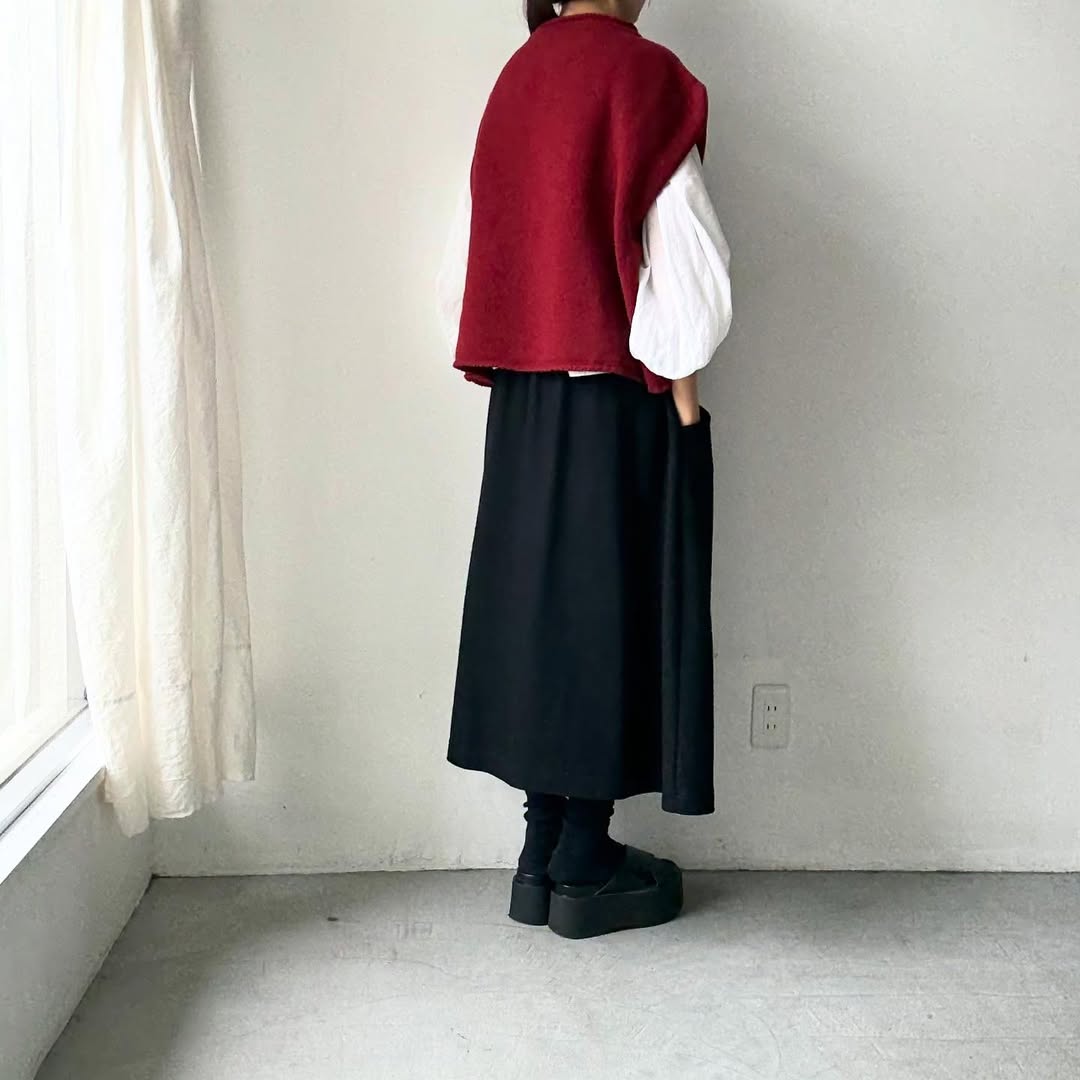 atelier d'antan Rude ウールニットベスト　ダークレッド