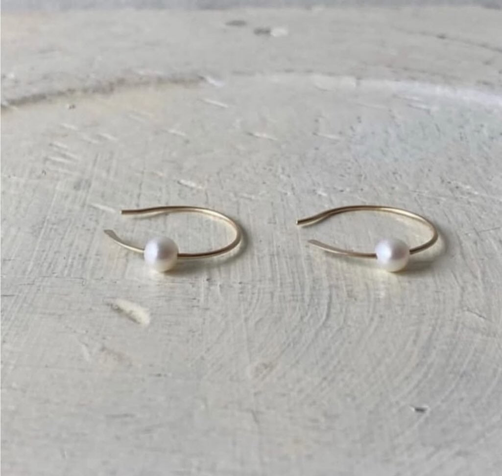 Toile Bijoux ラウンドパールフープピアス