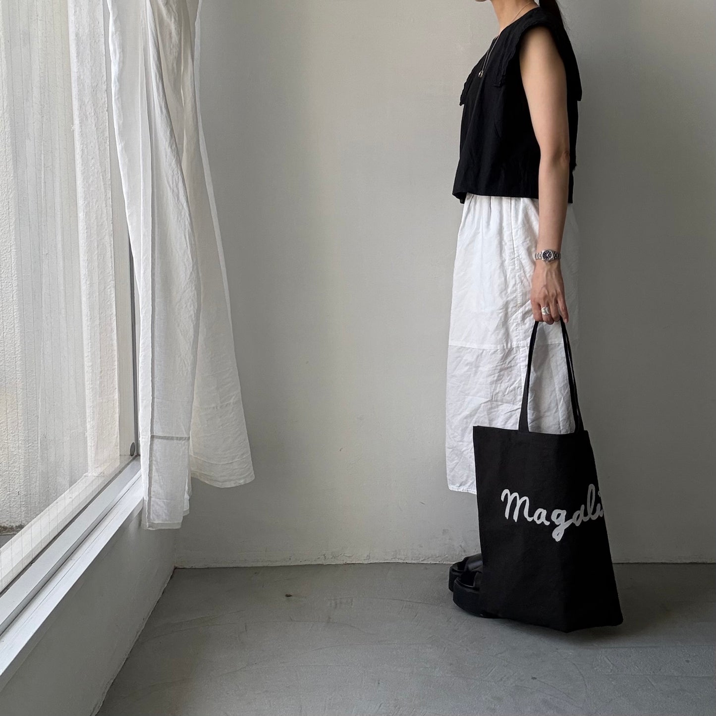 MAGALI   キャンバスコットンリネントートバッグ　ブラック