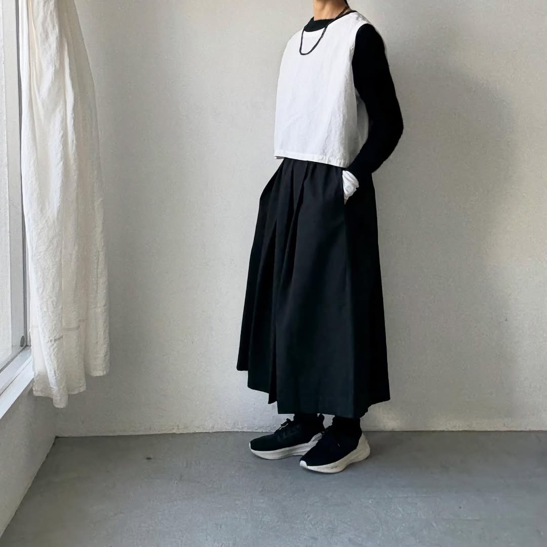 Linenya  コットンタックスカート　ブラック