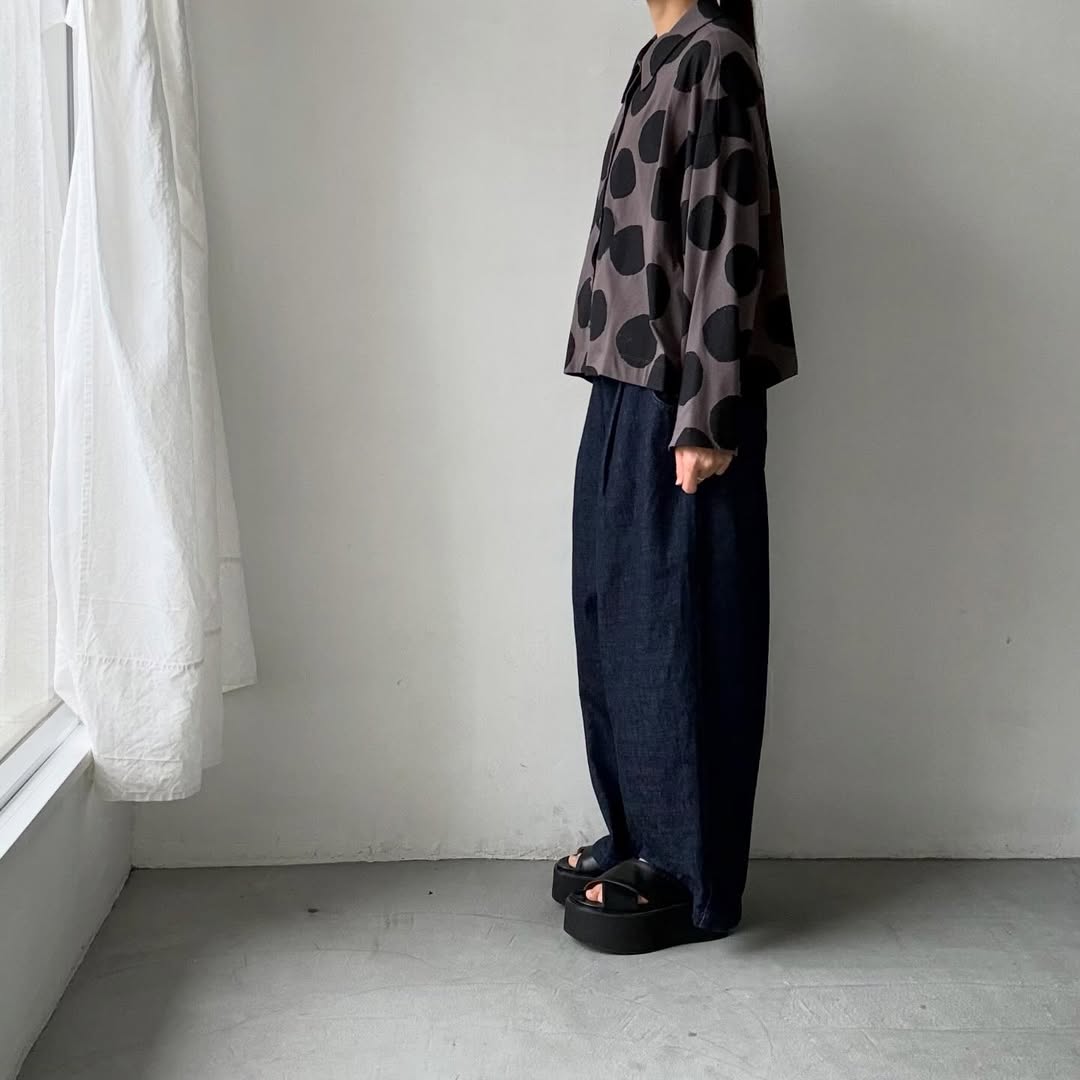 atelier naruse  コットンカットソー水玉ブラウス　ブラウン×ブラック