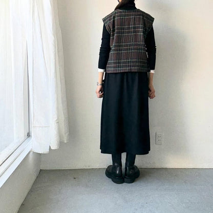 R&D.M.Co  ウール タータンチェックボタンビブ