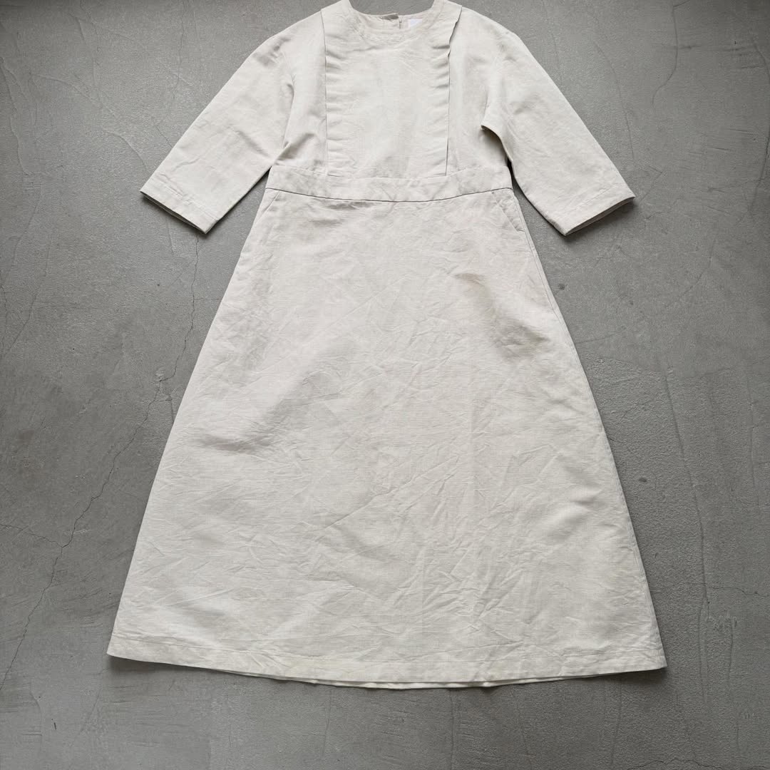 MAGALI ハイカウントコットンリネングレースドレス　オートミール