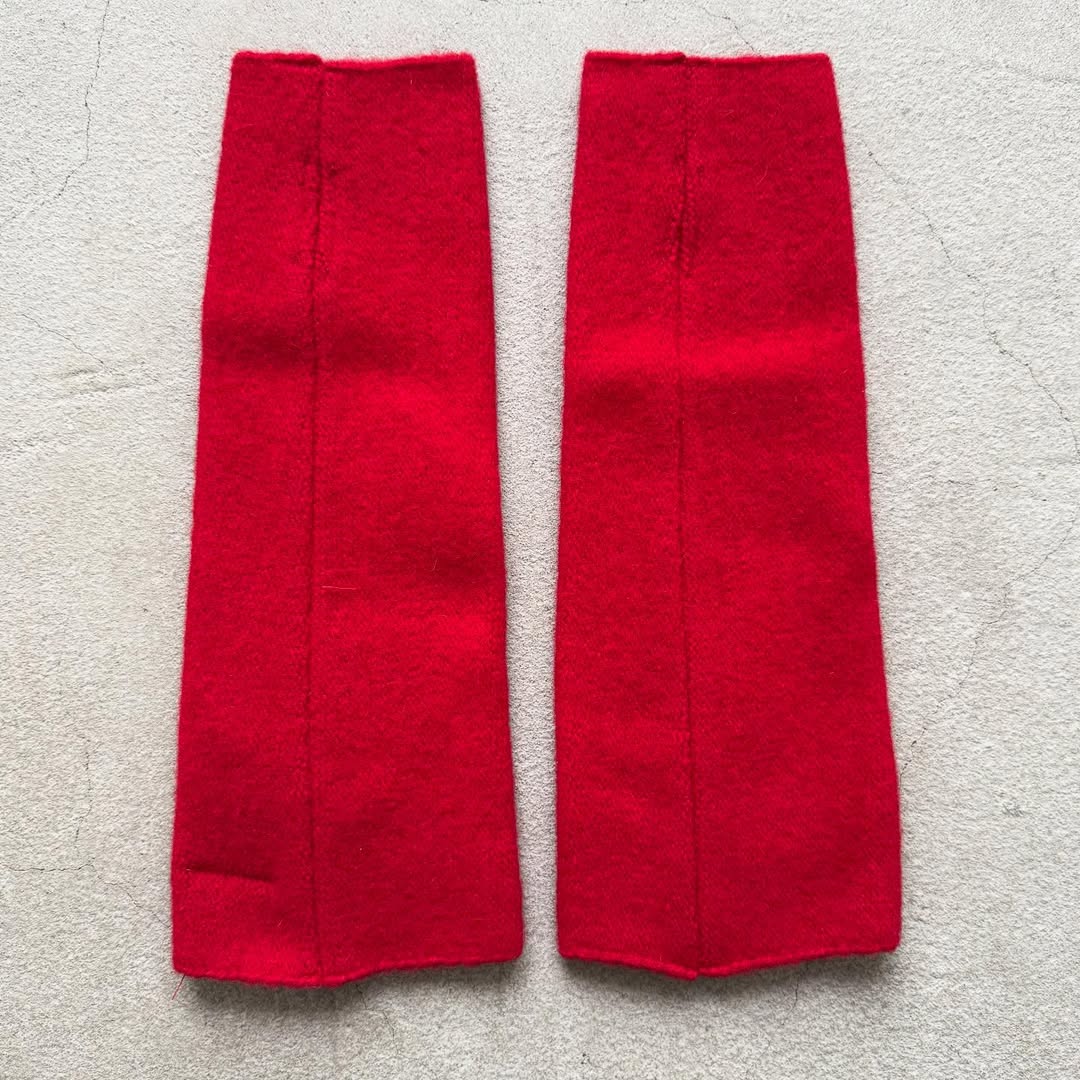 Kopka ウールアームウォーマー　レッド