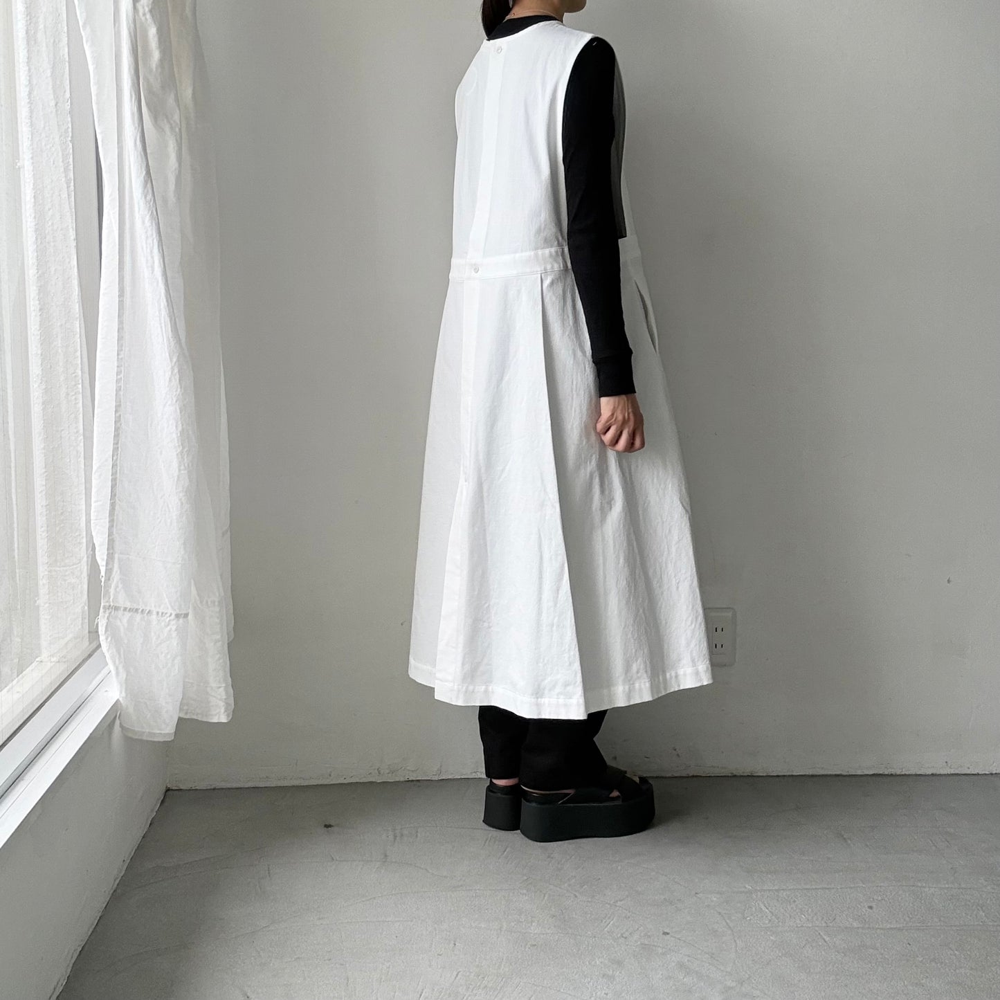 atelier d'antan ×blanc  kobell コットンエプロンドレス　ホワイト