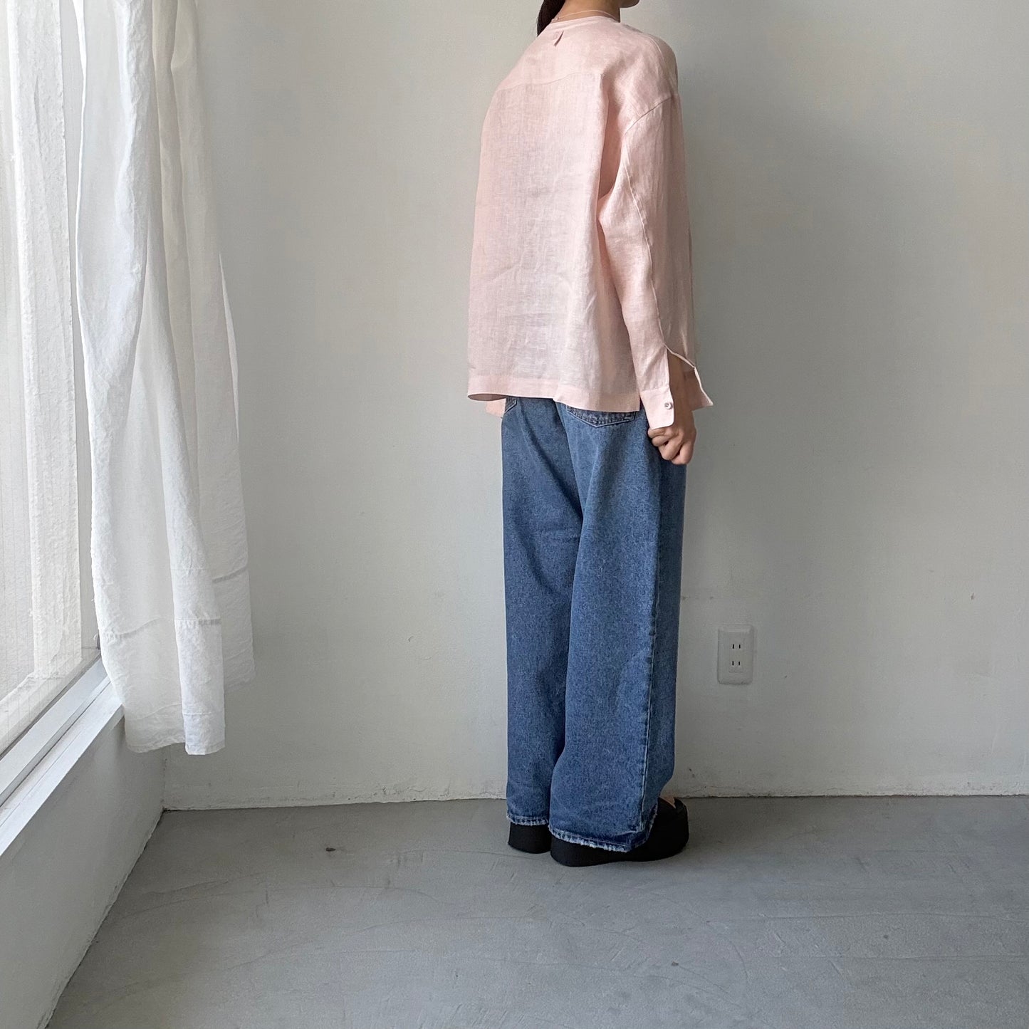 atelier naruse  リネンスモックブラウス　ペールピンク