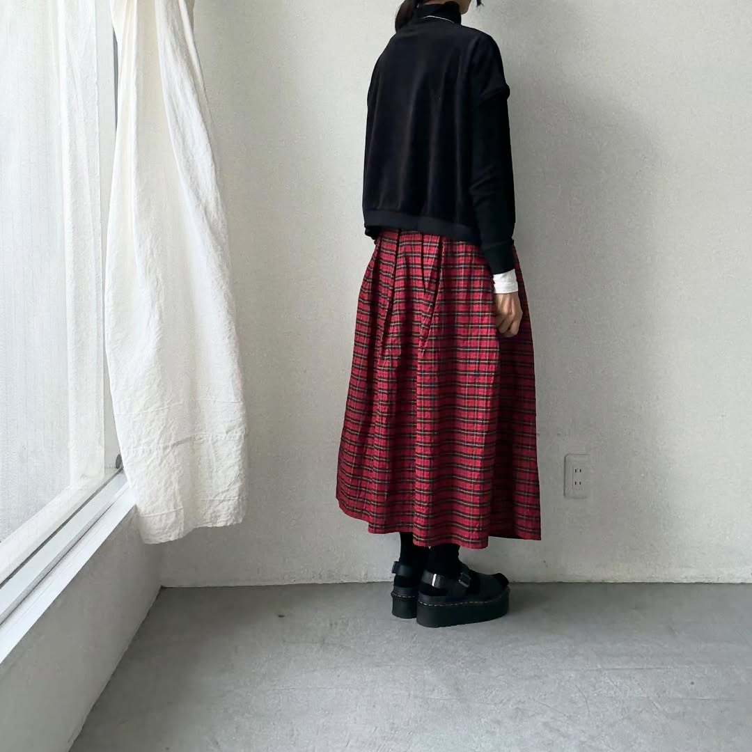 Linenya  ベロアベスト