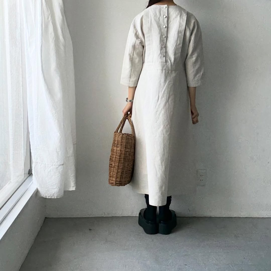 MAGALI ハイカウントコットンリネングレースドレス　オートミール